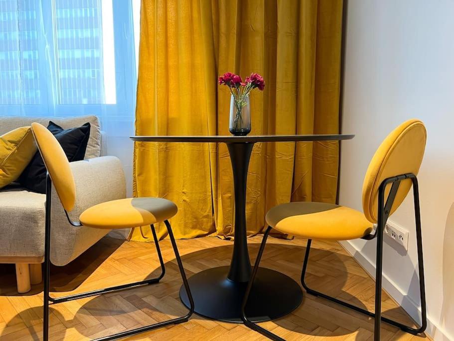 Central Getaway Studio Братислава Экстерьер фото