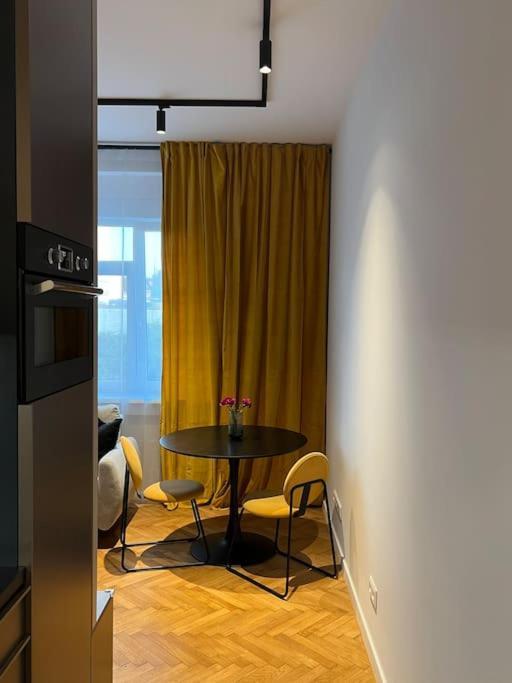 Central Getaway Studio Братислава Экстерьер фото