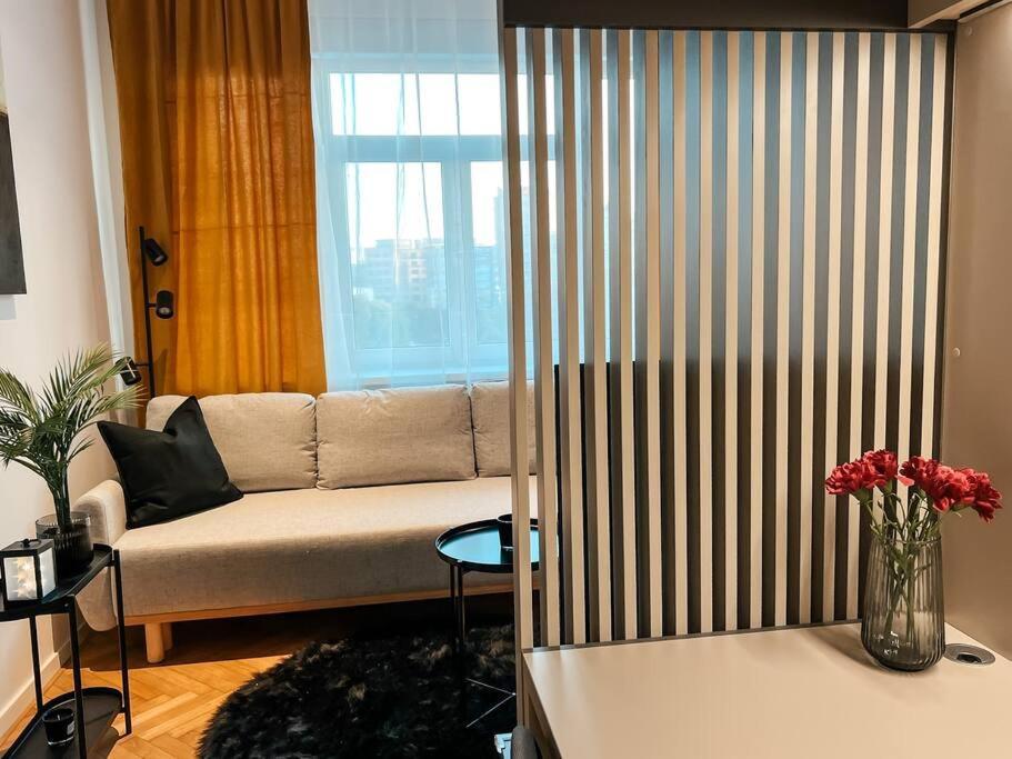 Central Getaway Studio Братислава Экстерьер фото