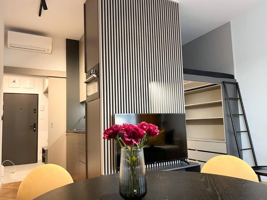 Central Getaway Studio Братислава Экстерьер фото